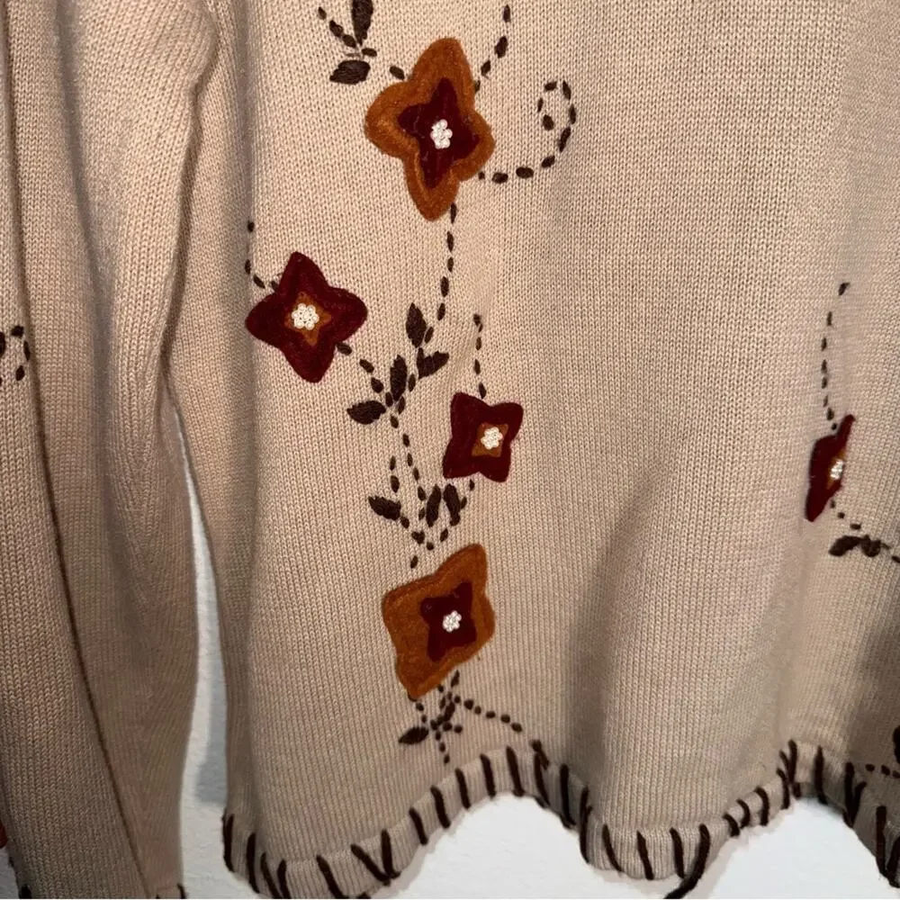 220 HICKORY art deco pearl bead floral design large stitch turtleneck sweater M